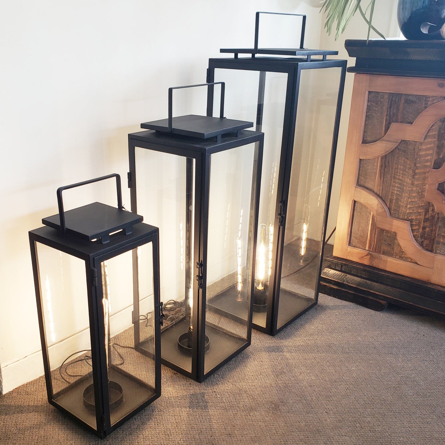 Emerson Floor Light